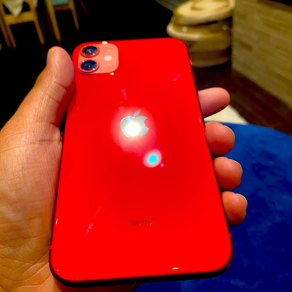 IPHONE 11